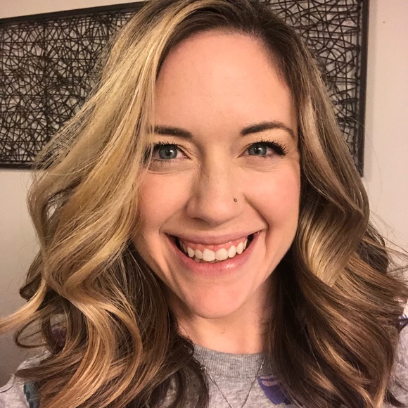 Meet your Posher, Paula - Picture 1 of 1